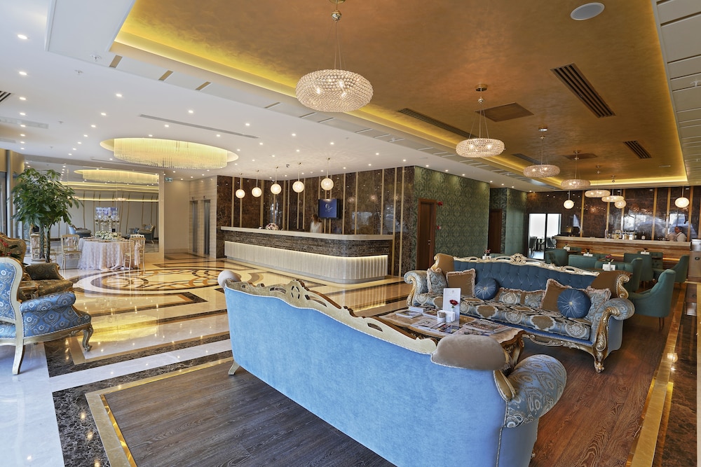 The Grand Mira Hotel 7/50