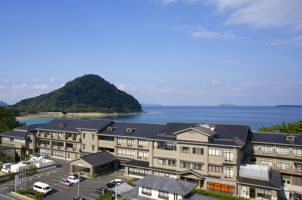 Resort Hotel Mihagi 78/84