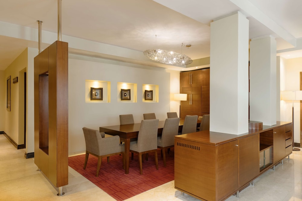 Radisson Blu Anchorage Hotel 66/84