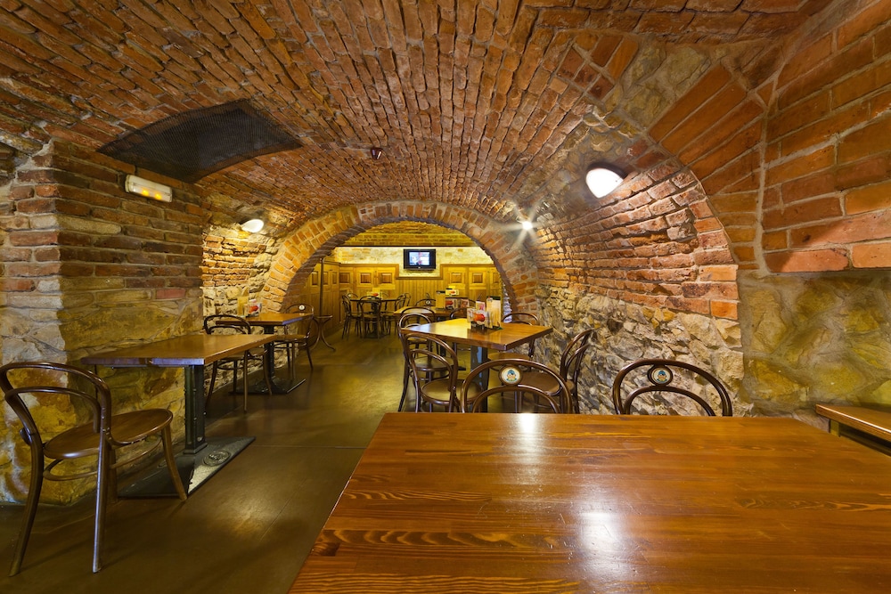 Prague Inn 39/53