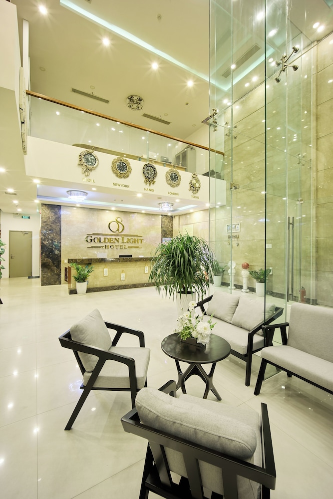 Golden Light Hotel 41/51