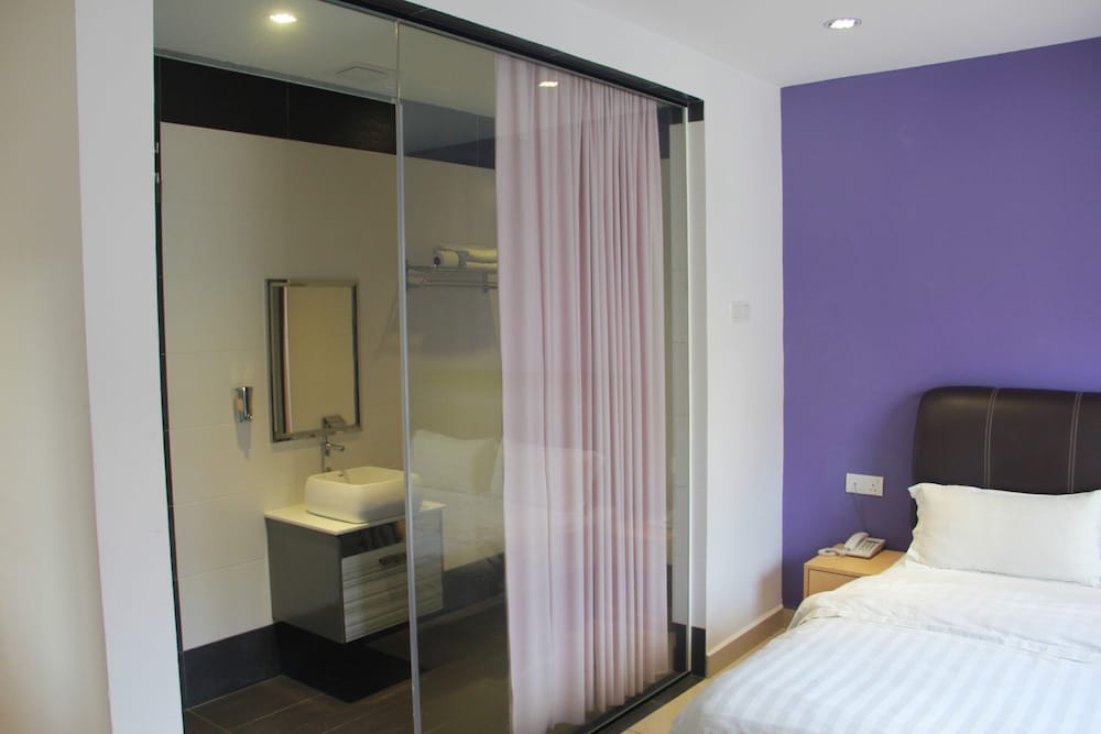 Standard, Double Bed, No Window