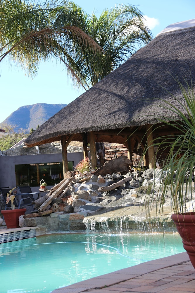 Aan Die Oewer Guest House 32/42