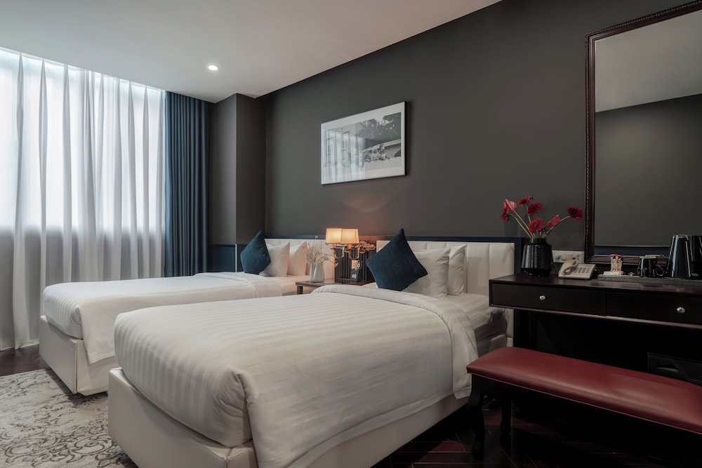 Kin Hotel Dong Du 40/64