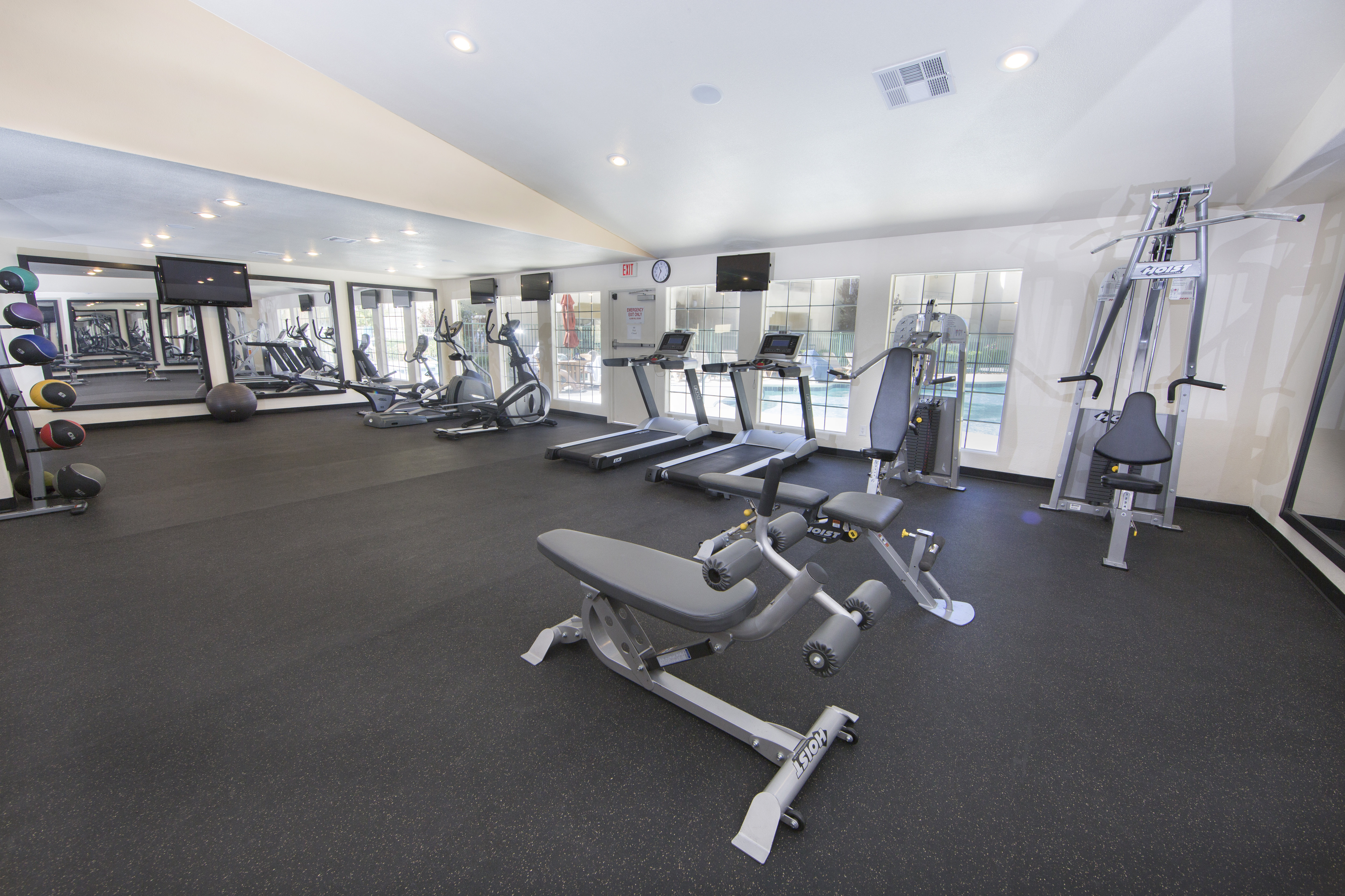 Holiday Inn Club Vacations at Desert Club Resort 33/63