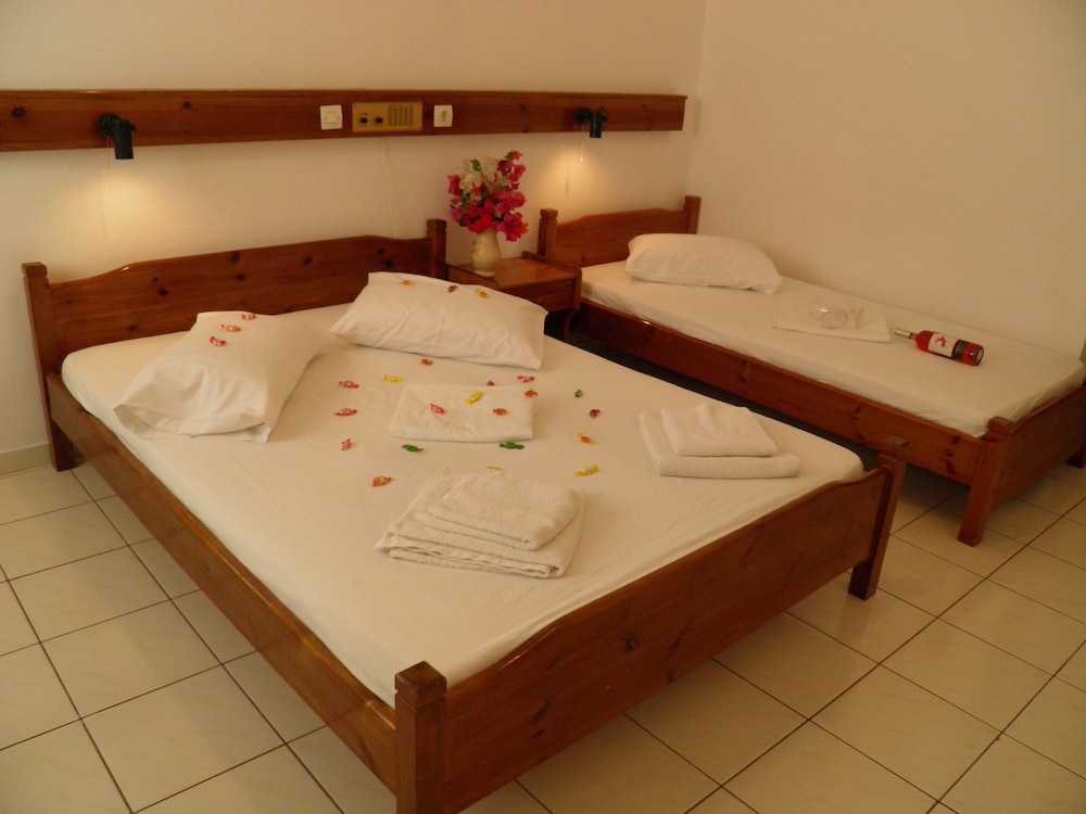 Levante Beach Hotel 54/65