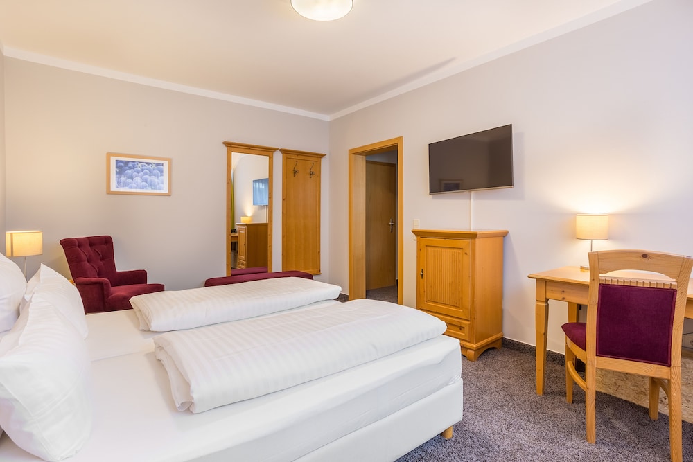 Halbersbacher. Hotel Annaberg 3/50