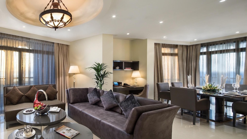 Bahi Ajman Palace Hotel 39/73