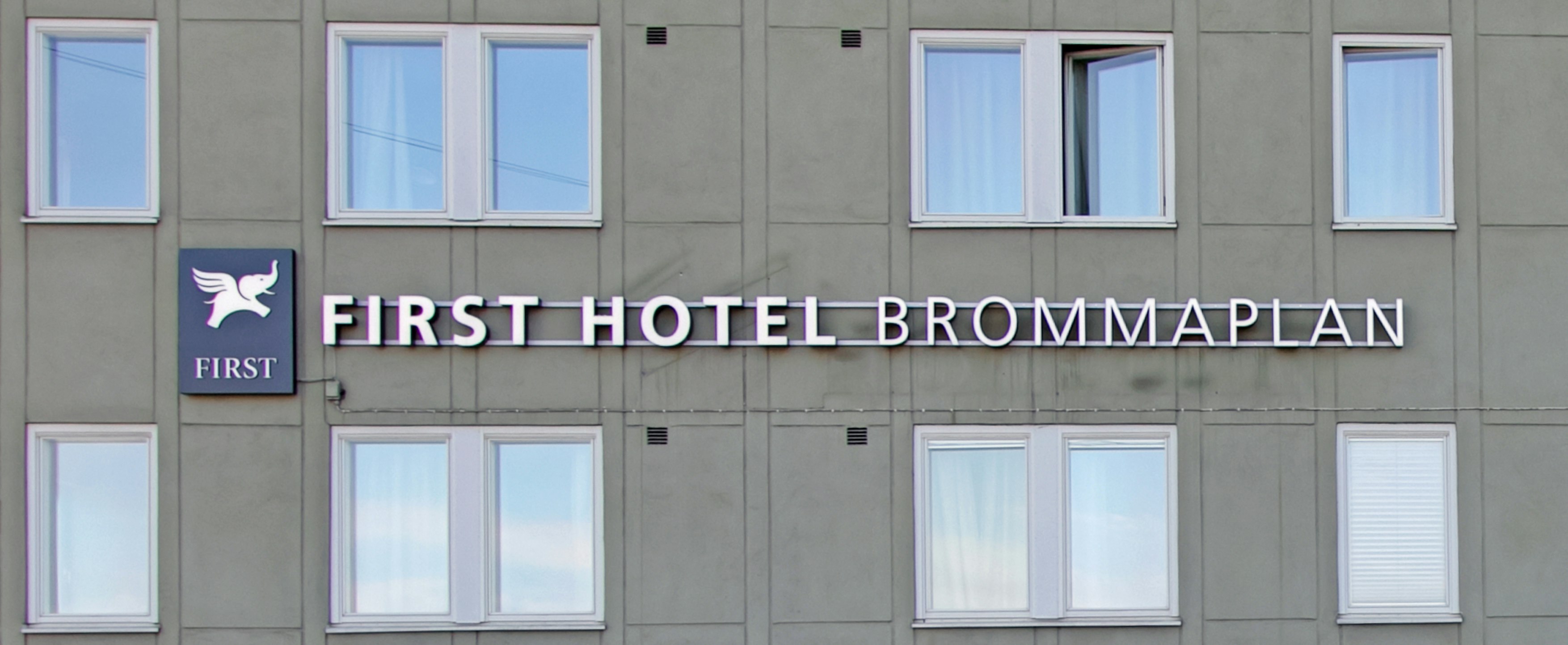 First Hotel Brommaplan 3/51