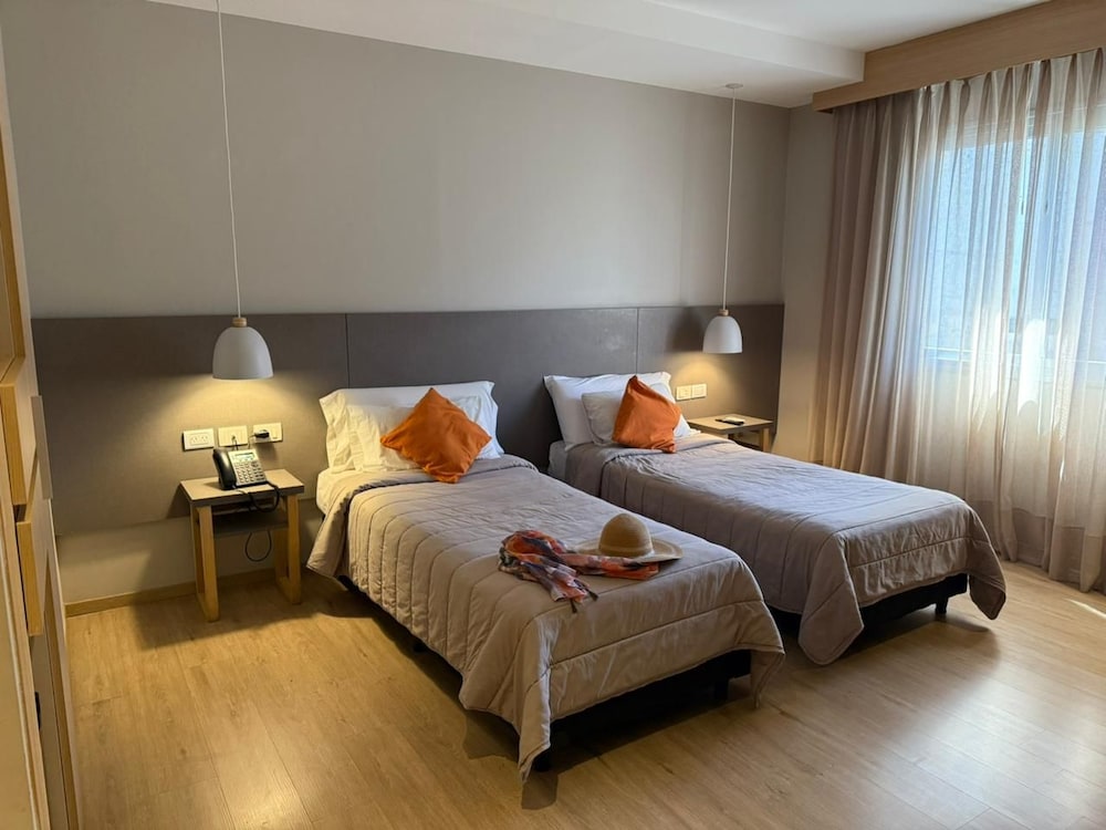Gran Hotel Dakar 12/50