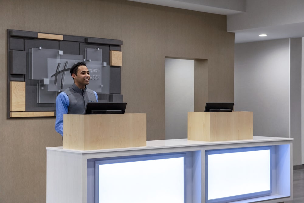 Holiday Inn Dumfries Quantico Center 4/42