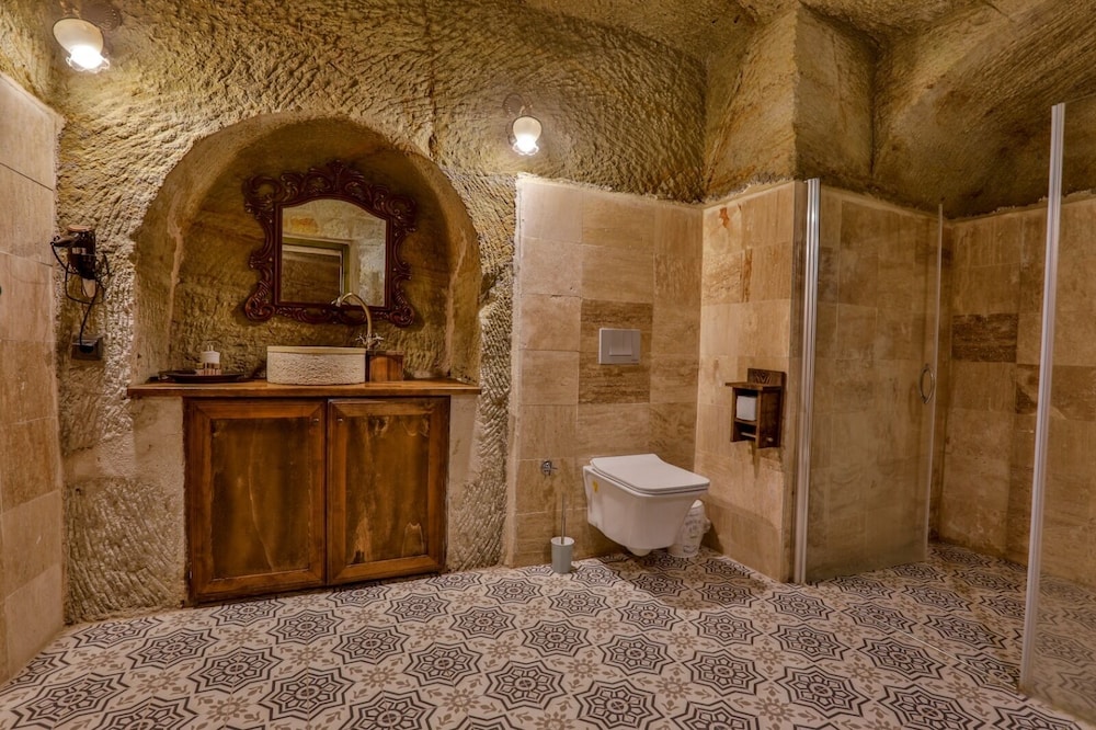 Casia Cave Suites 48/50