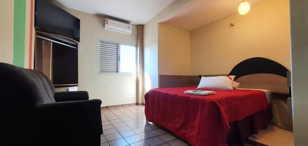 Colorado Plaza Hotel 24/45