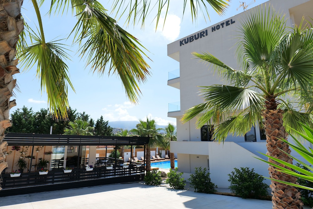Hotel Kuburi 36/50