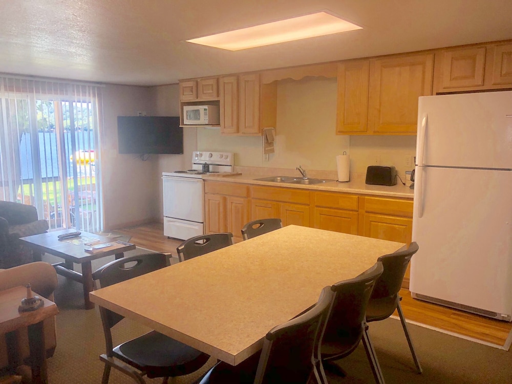 Point View Resort 34/73