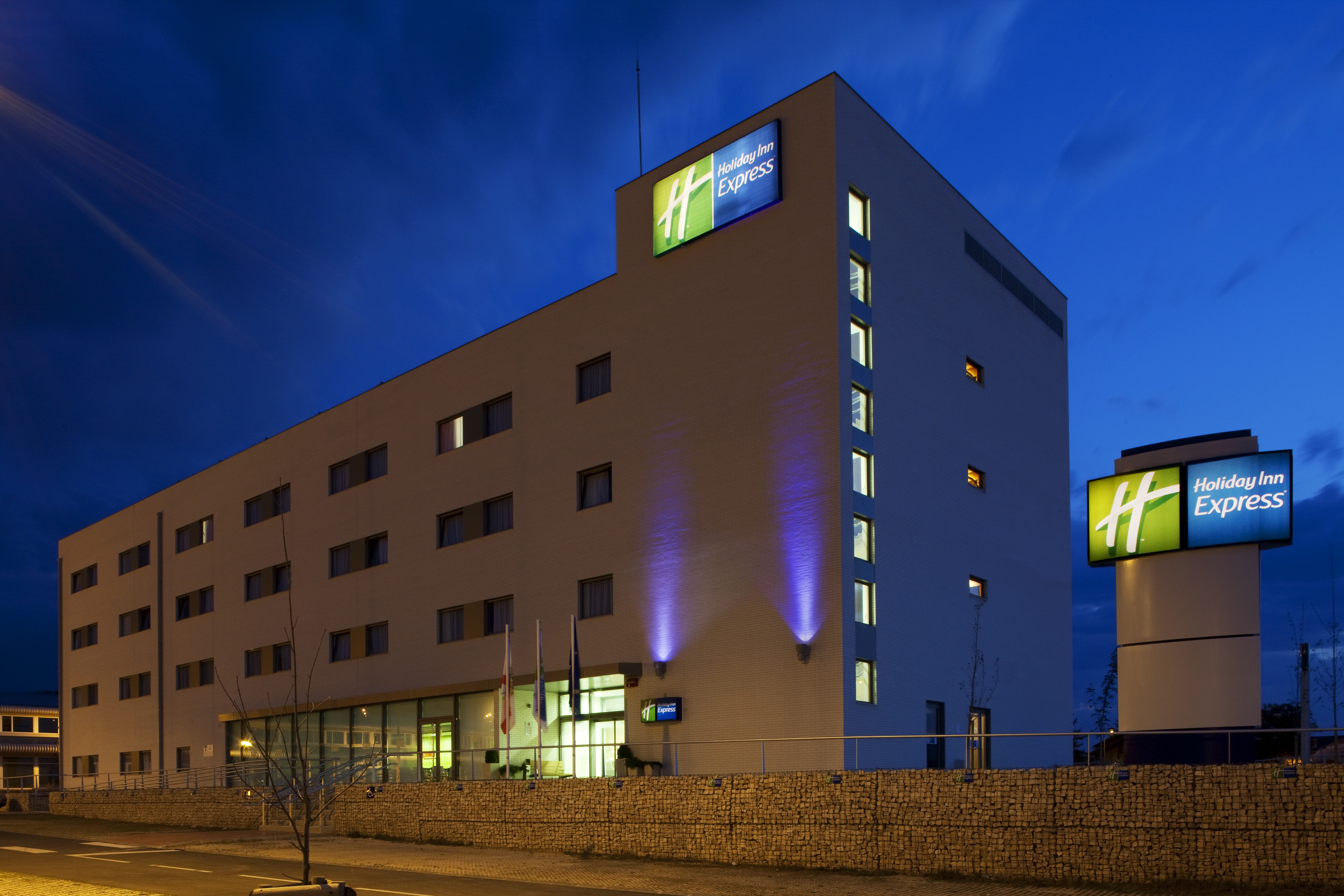 HOLIDAY INN EXPRESS VITORIA 2/43