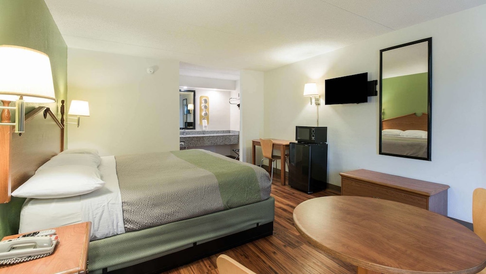 Motel6 Pulaski Tn 30/49