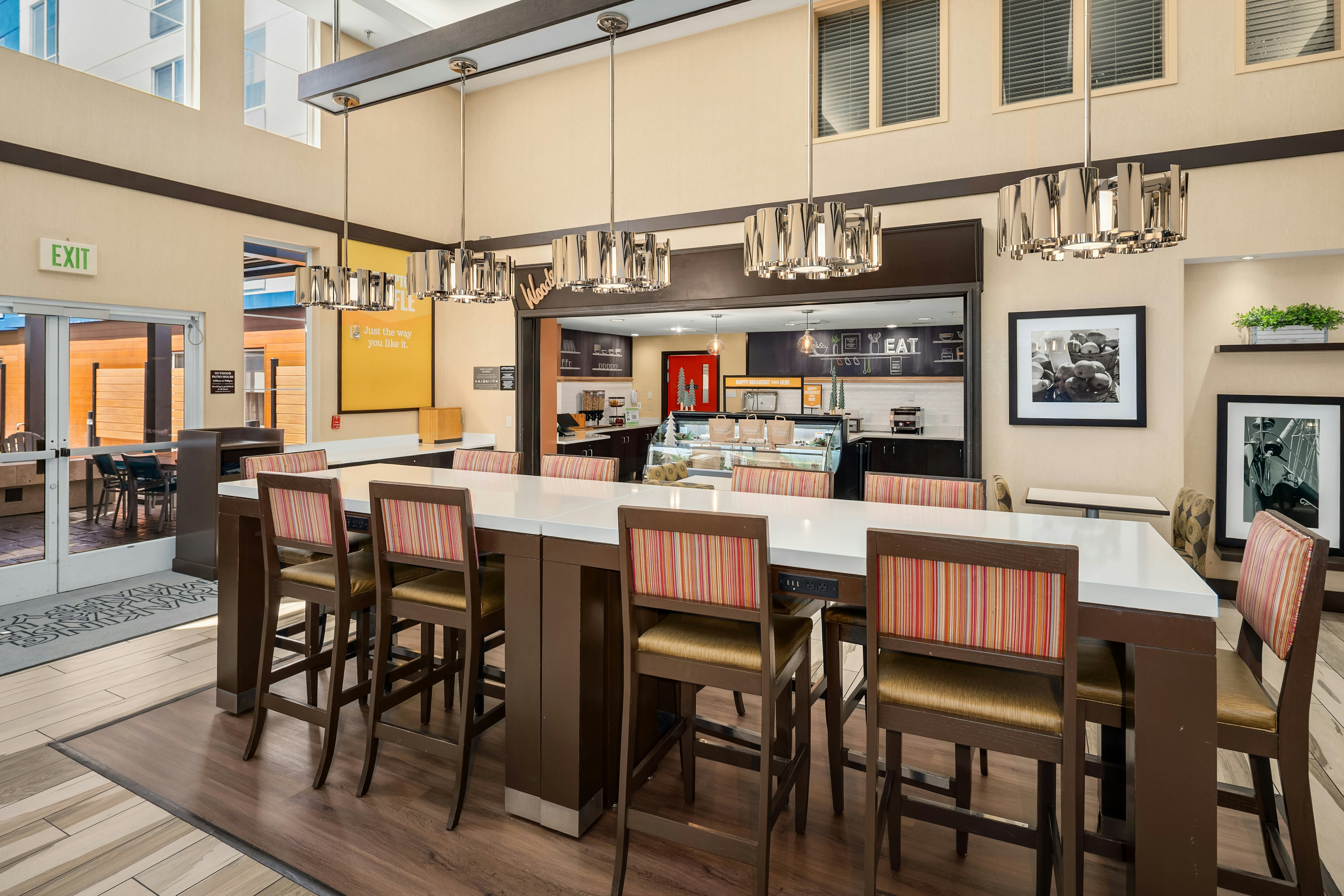 Hampton Inn & Suites Seattle North Lynnwood 37/60