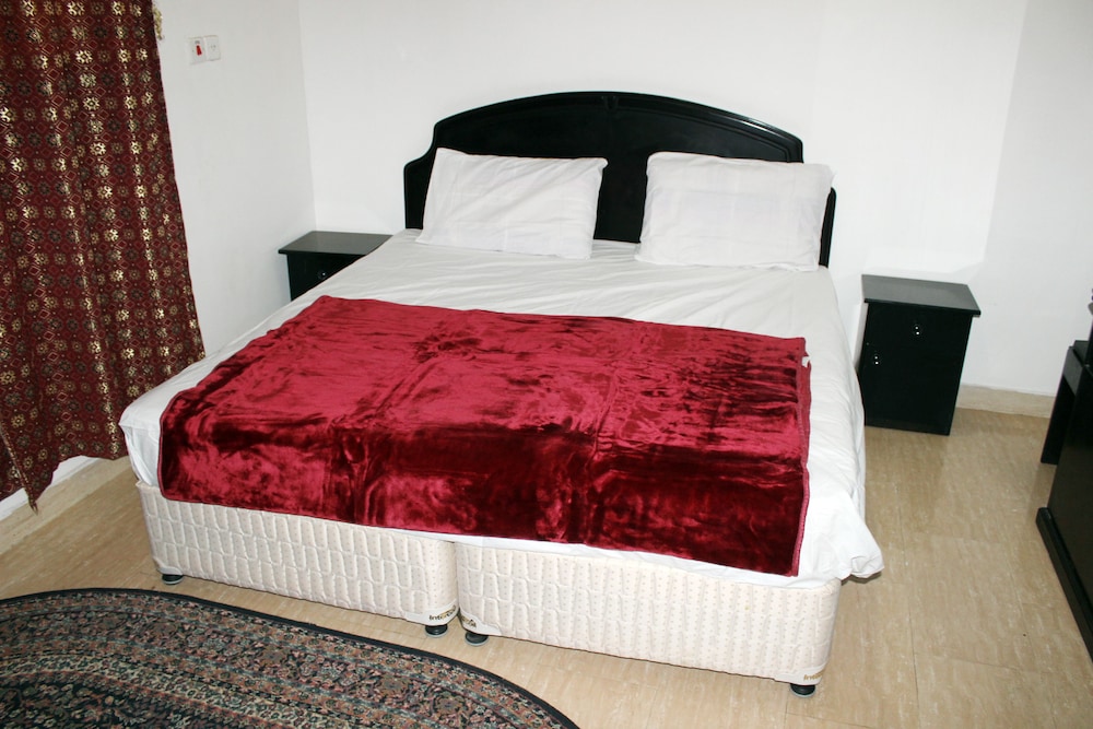 Al Eairy Apartments Al Qassim 1 23/36