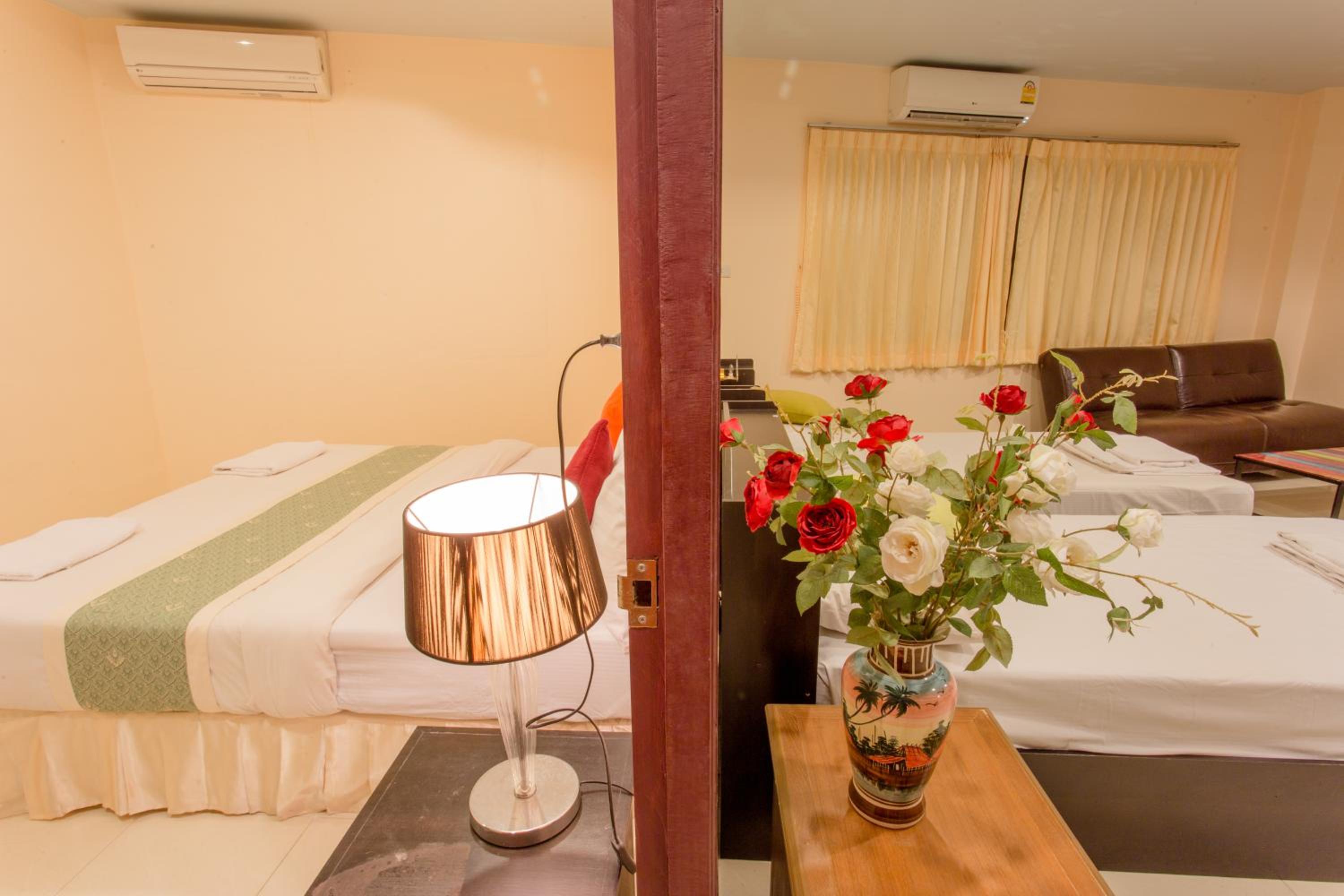 Surin Sunset Hotel 38/55