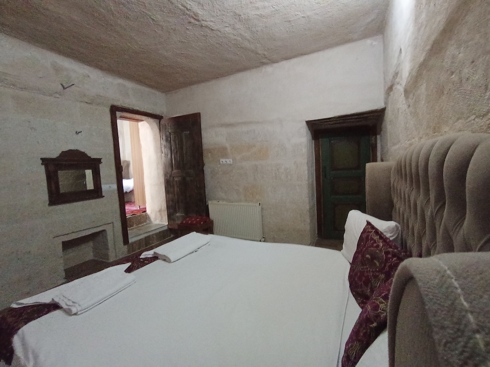 Sandik Cave Hotel 12/50