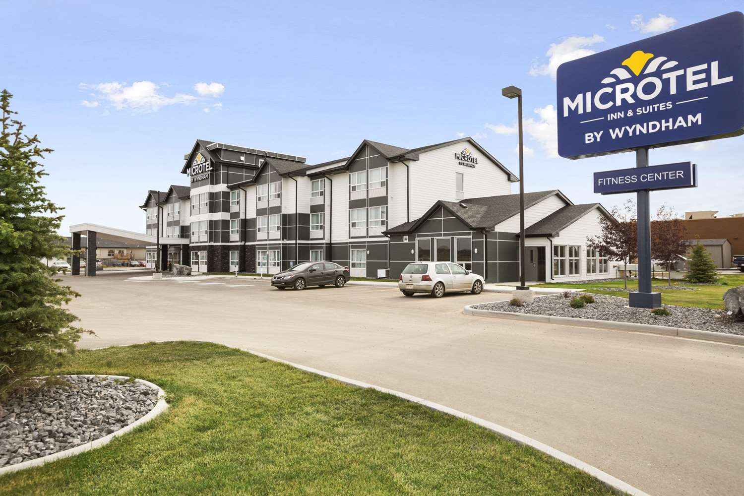 Microtel Inn Suites By Wyndham Blackfalds Red Deer North 2/23