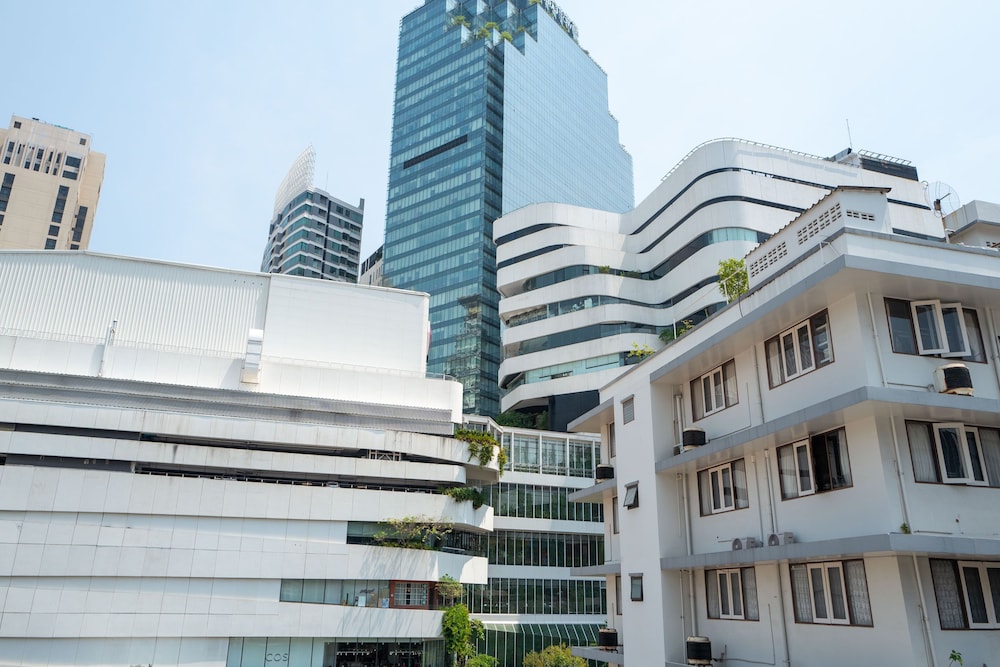 Speck Bangkok 4/50