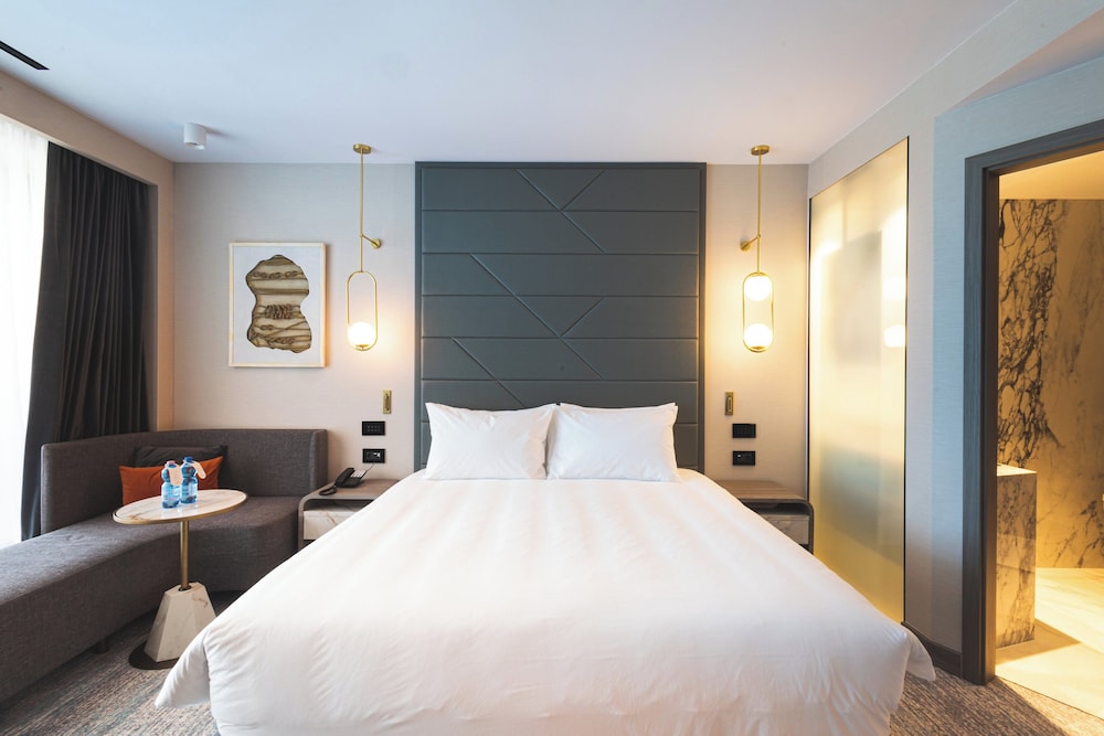 غرفة بريميوم بسرير فردي، Crowne Plaza Constanta Mamaia Beach 2/9