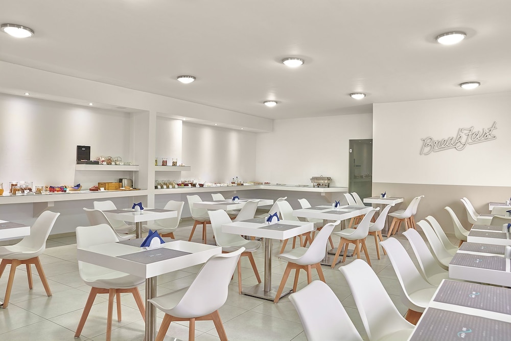 Sea View Hotel Apartments 38/50