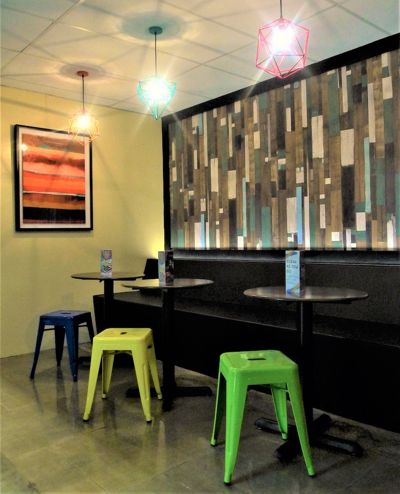 Value Star Inn 21/22
