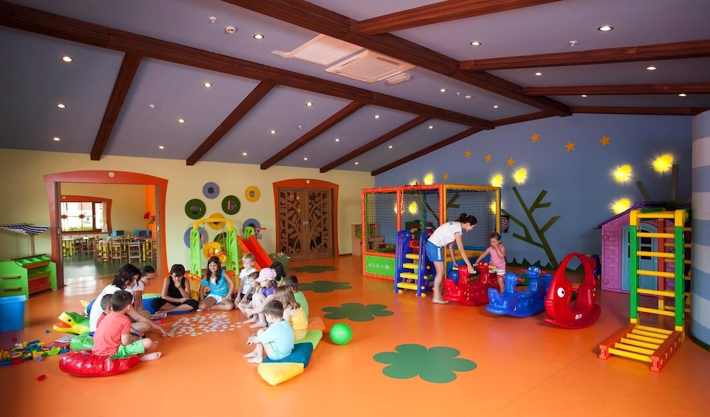 Limak Limra Hotel & Resort 70/79