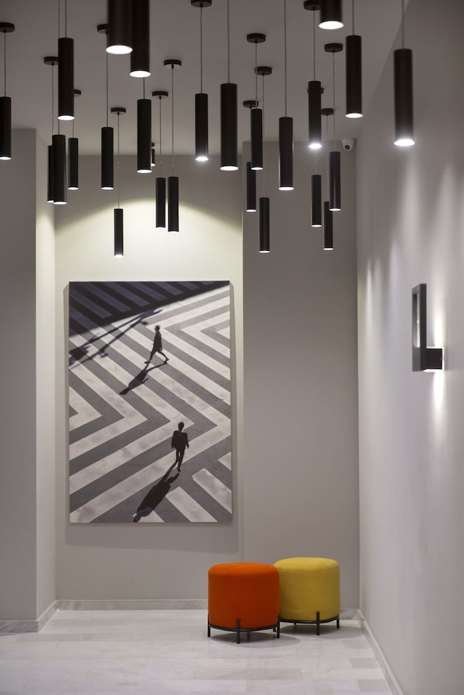 Thisean Modern Suites 45/50