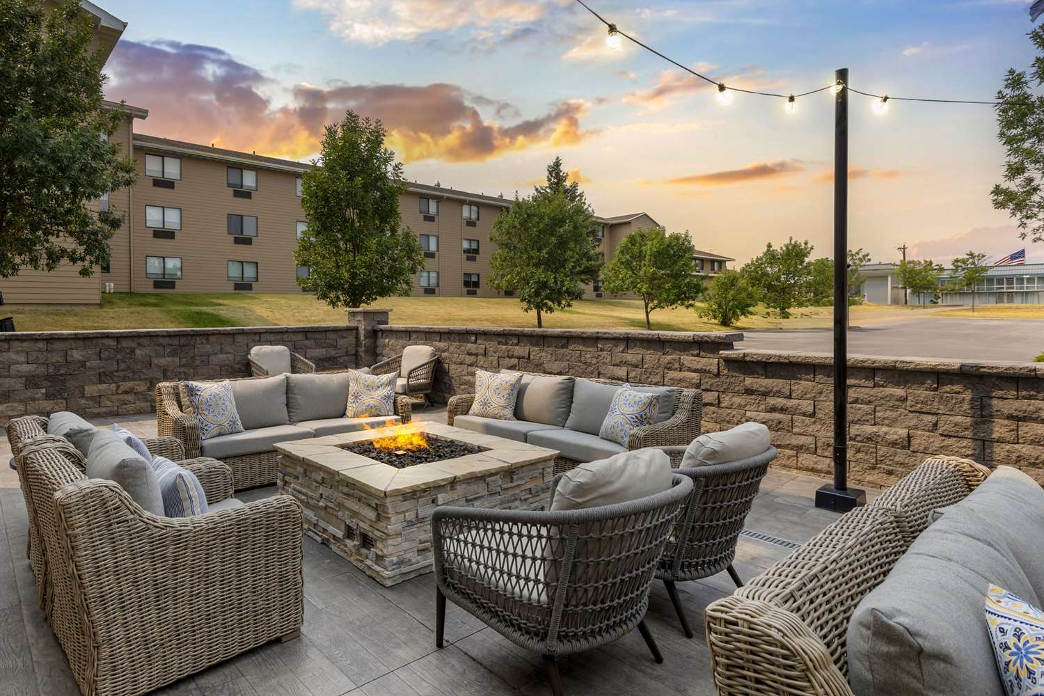 Comfort Inn & Suites Rapid City Near Mt Rushmore 10/11