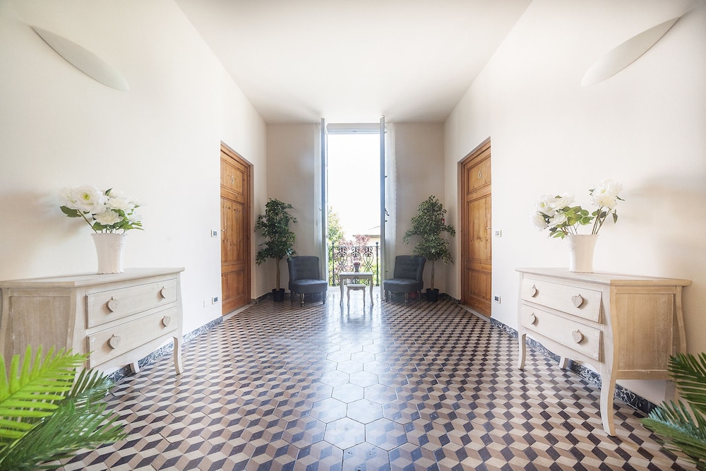Lucca Relais 5/50