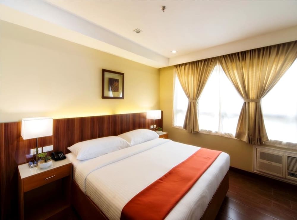 V Hotel And Apartel 13/28