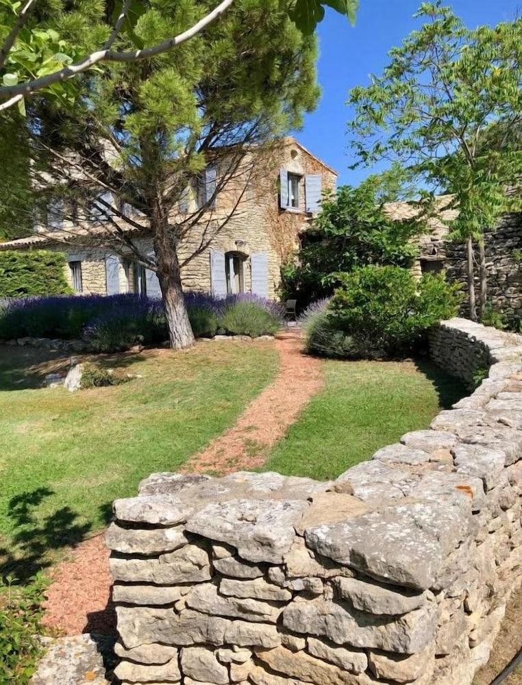 Domaine De L'enclos 40/50