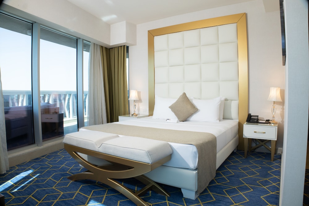 PRESIDENTIAL, SUITE