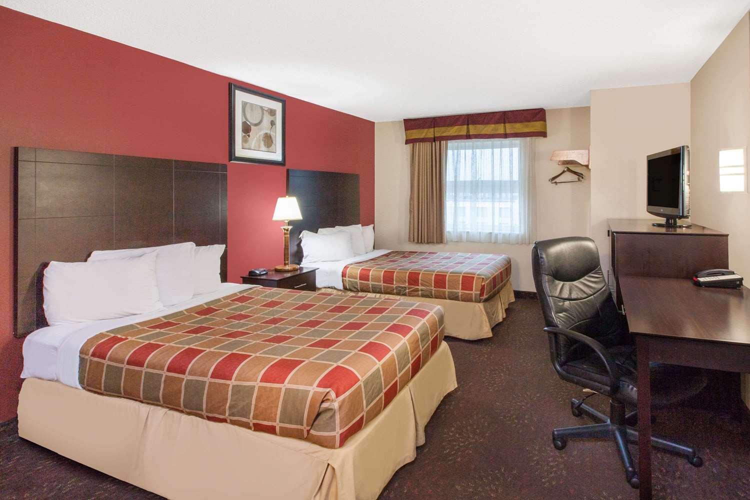 Travelodge by Wyndham Romulus Detroit Airport 19/23