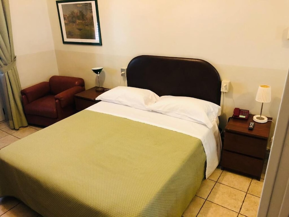 Hotel Ferrucci 7/19