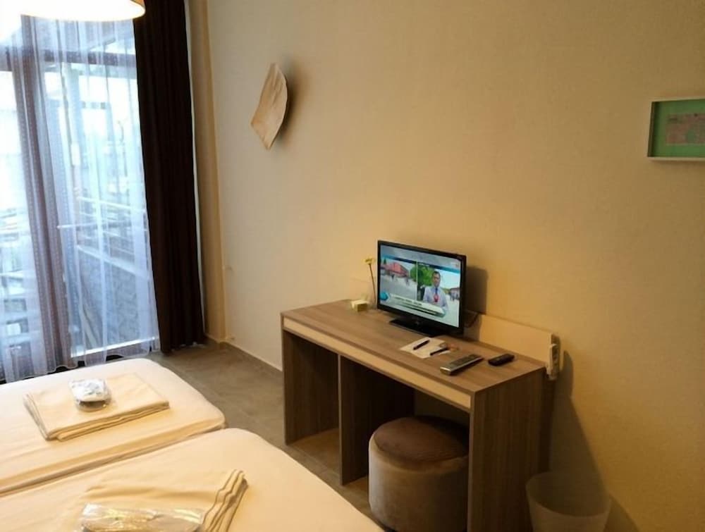 Hotel Hugo 28/35