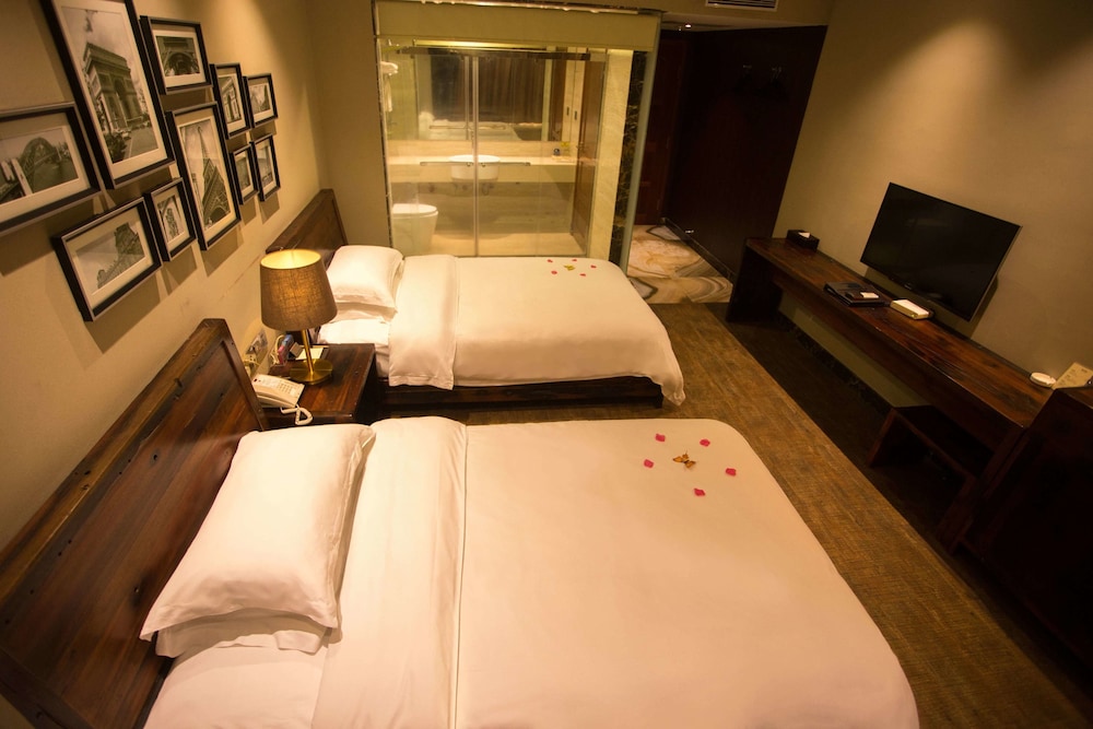 Gentury Boutique Hotel 7/31
