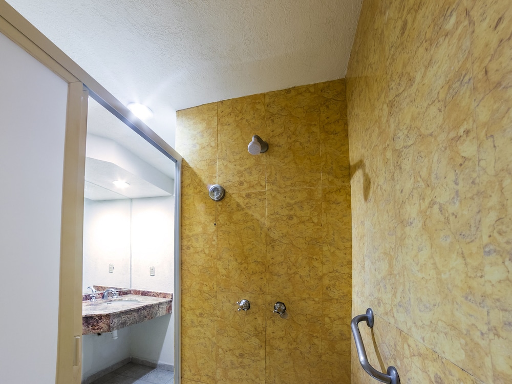 Casabella Art/Boutique Hotel 54/70