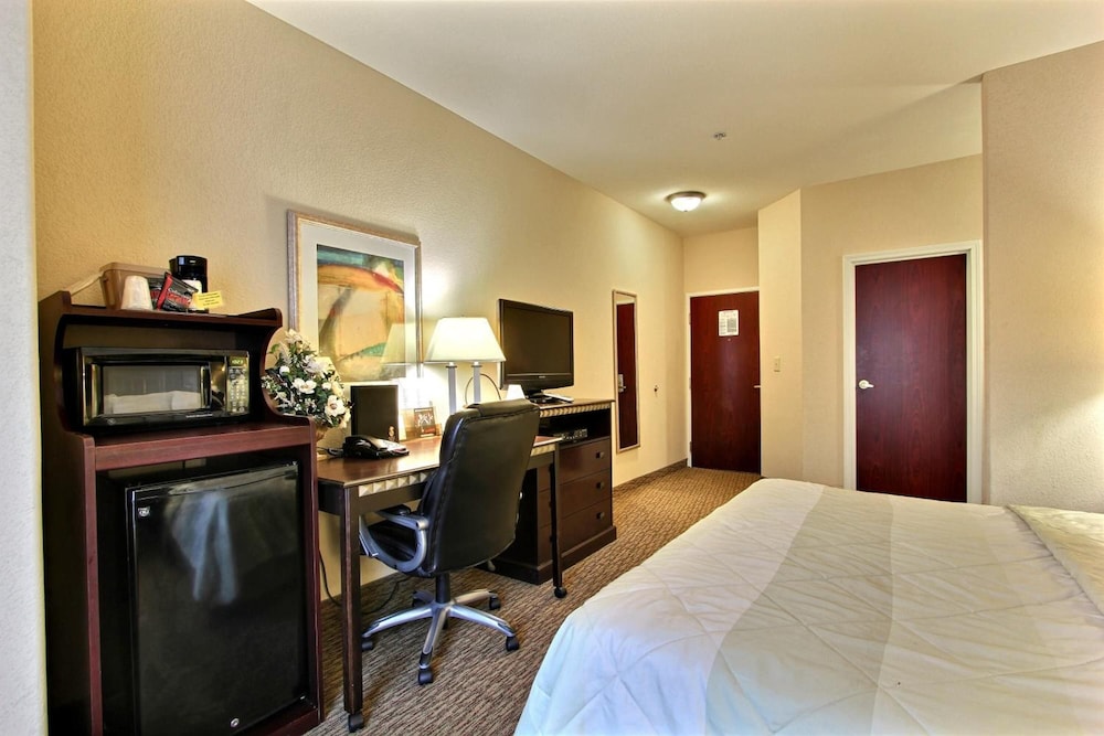 Magnolia Inn Suites 14/50