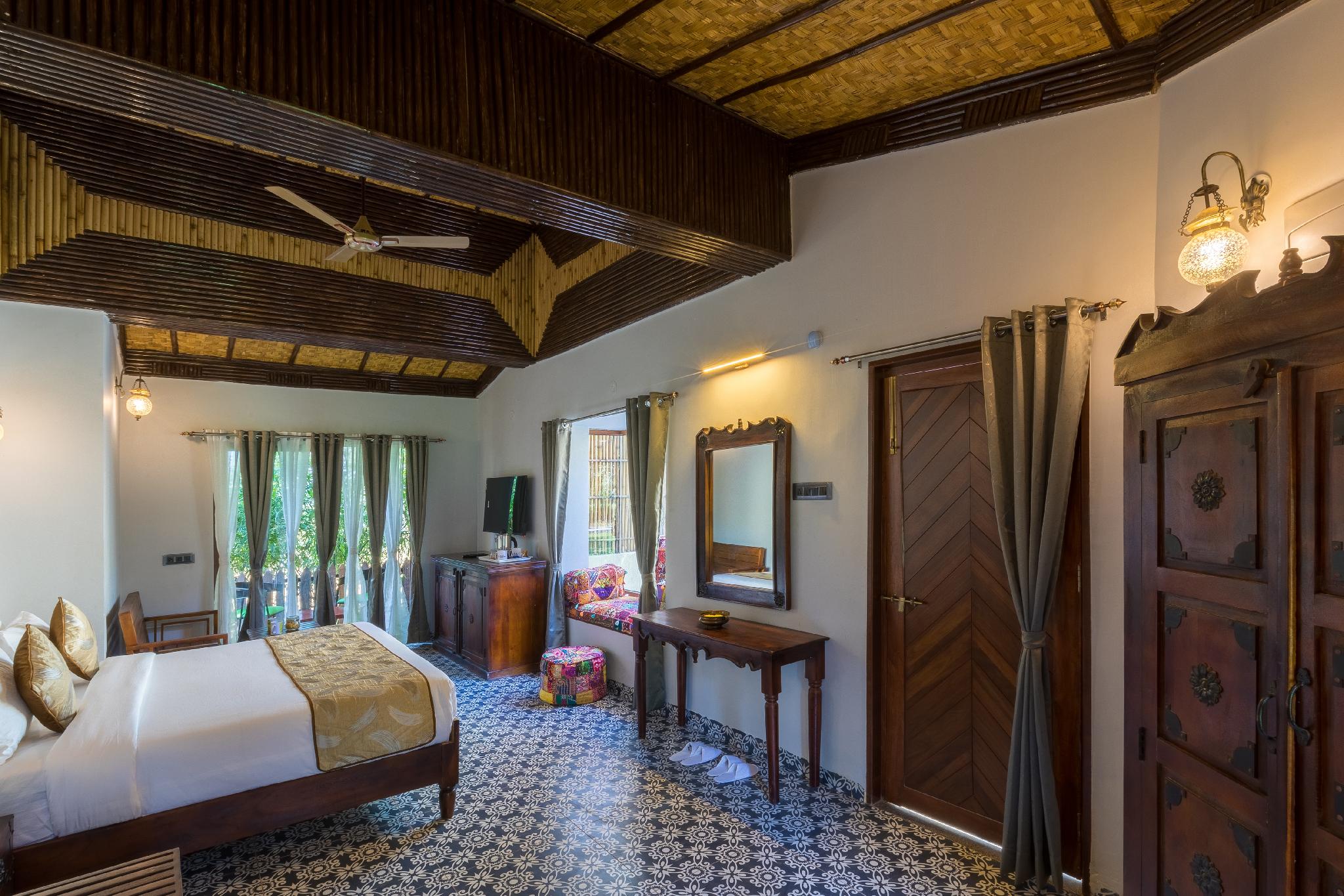 Jungle View Plunge Pool Villa with Machan