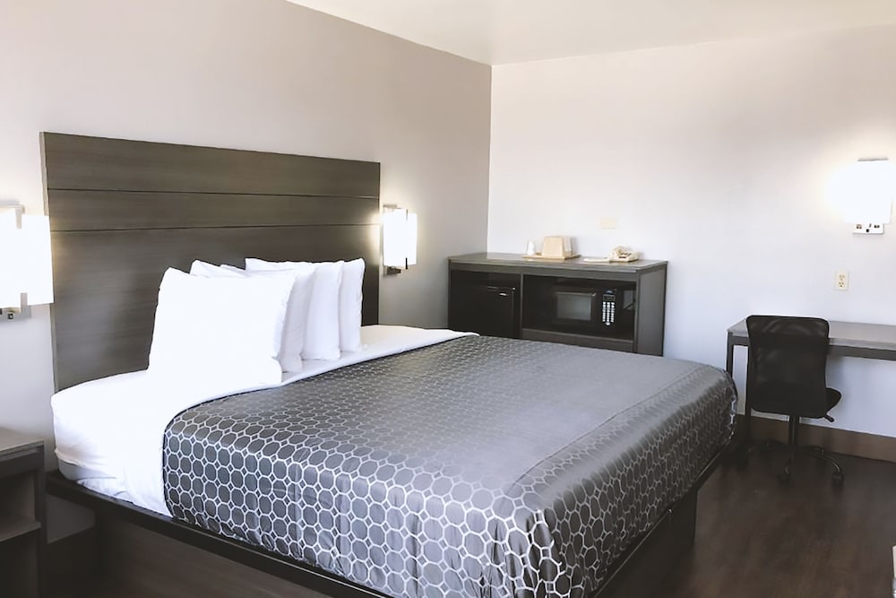 Americas Best Value Inn & Suites San Antonio Arena District 12/21