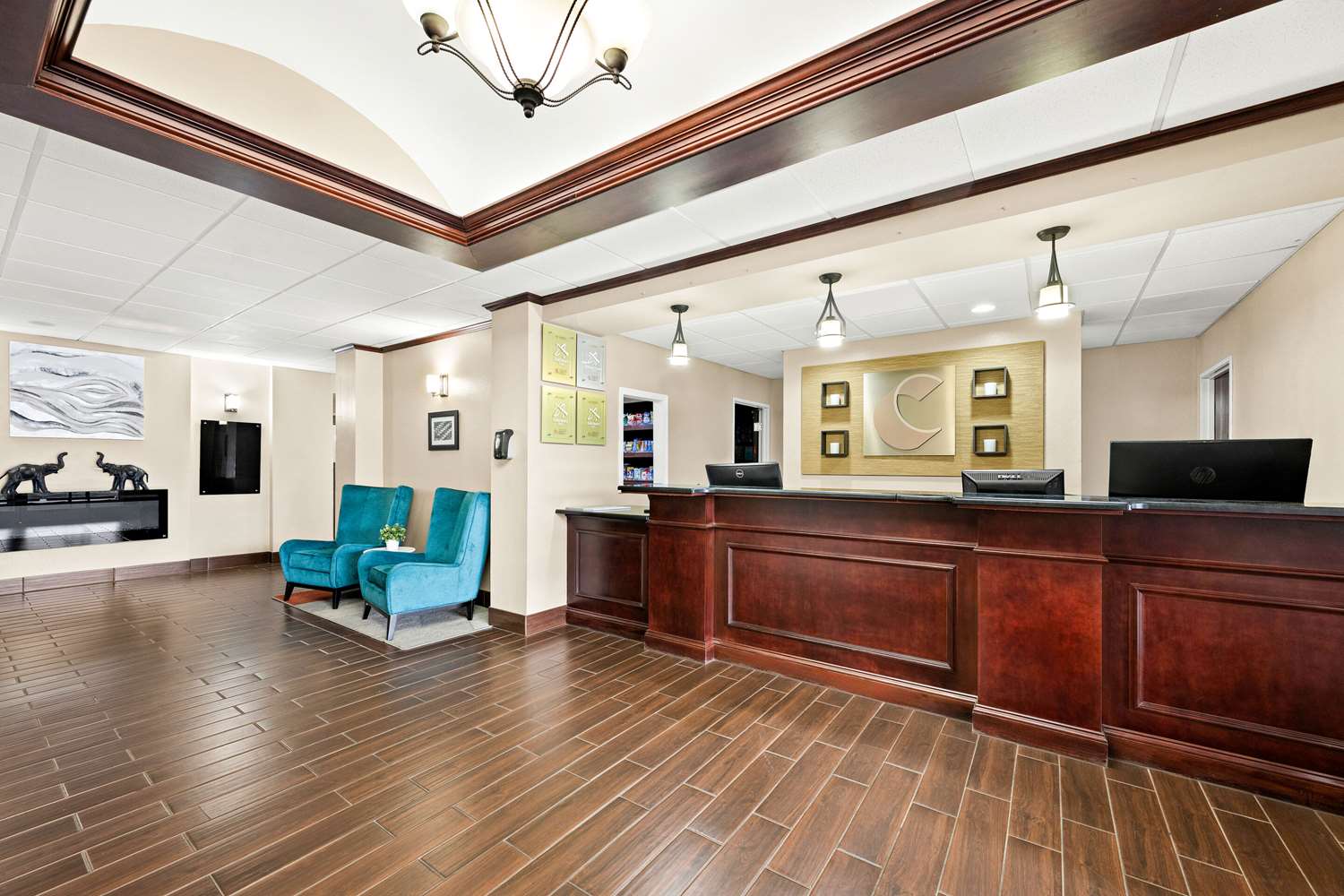 Comfort Suites Abingdon 4/40
