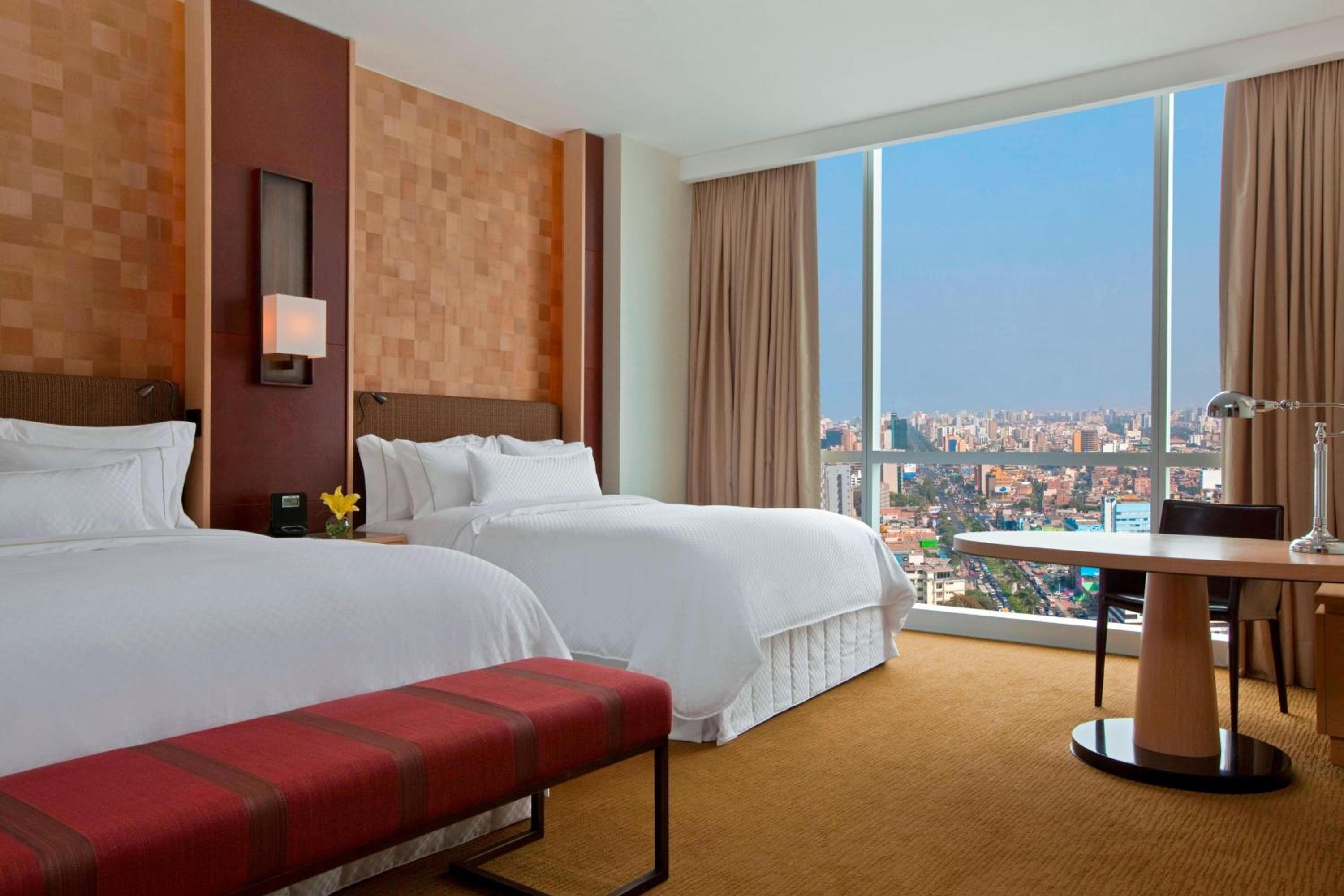 Grand, Guest Room, Deluxe, 2 Queen Beds, Middle Floor