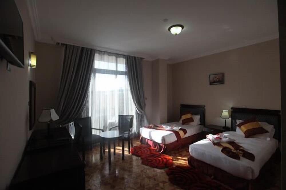 Tirar International Hotel 9/25