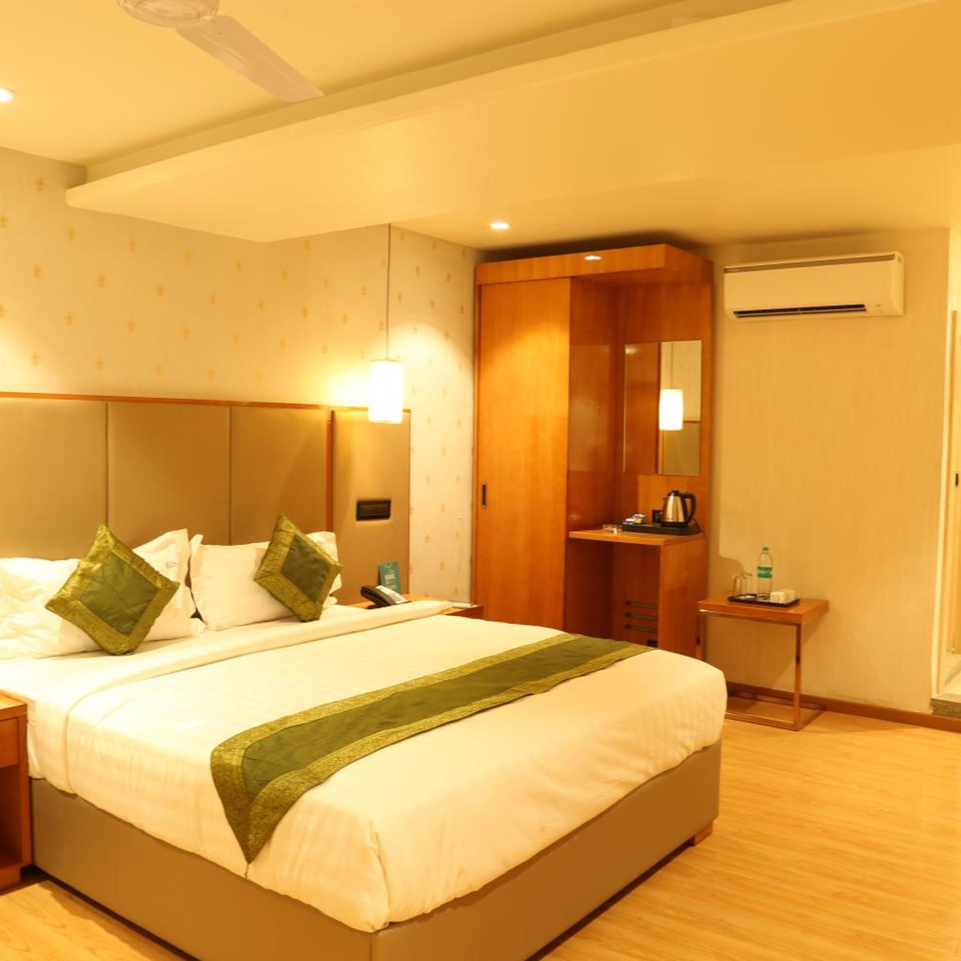 Hotel Reva Regency 7/38