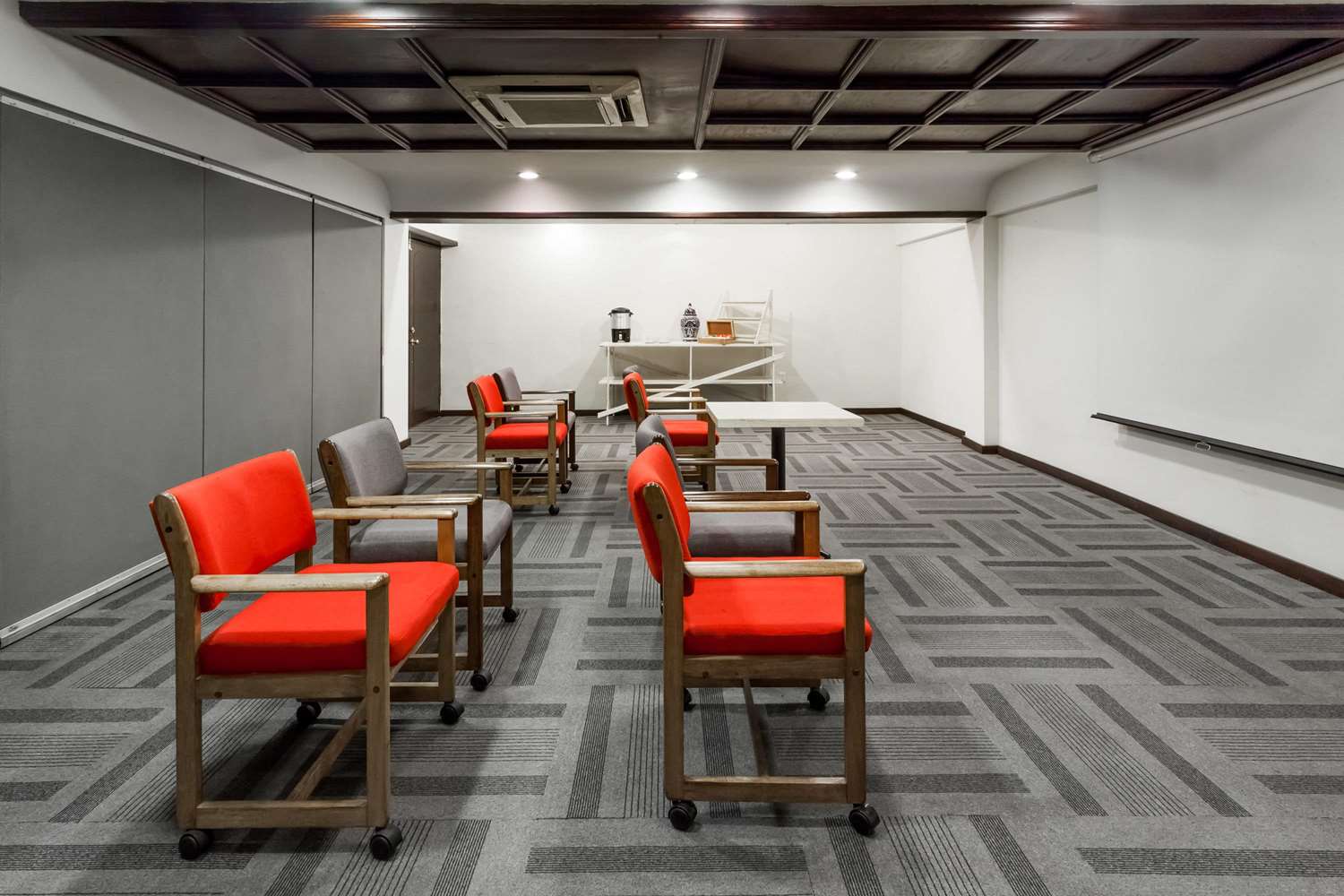 Ramada Plaza by Wyndham Leon 49/54